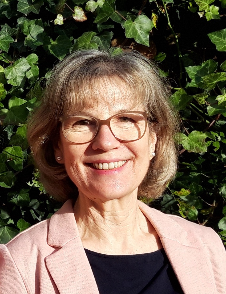 Angela Eibner